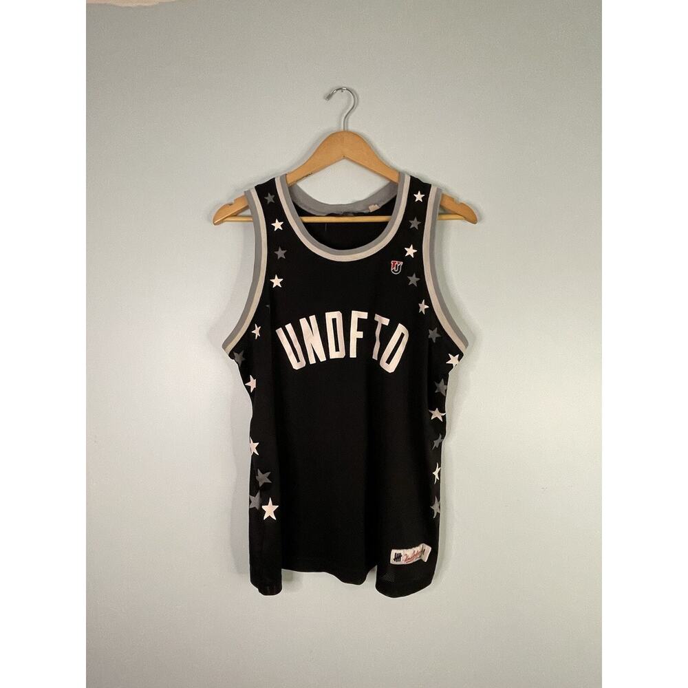 Undefeated Mens 2014 Spring Summer Spellout Star Jersey Size M Black